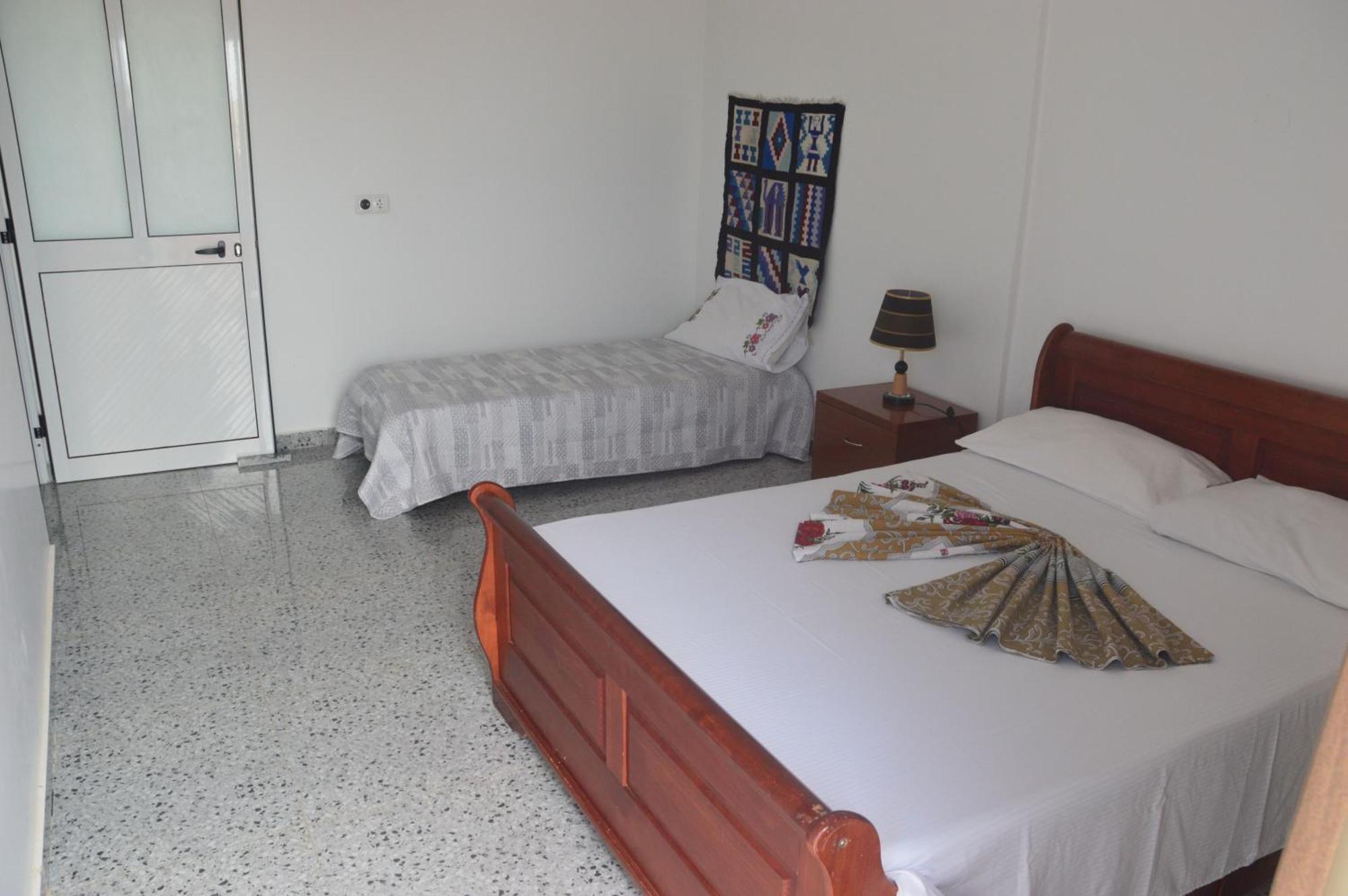 Casa Herminia Tarrafal  Luaran gambar